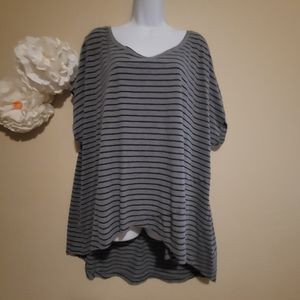 26 28 Gray and Black Striped Uneven T Shirt Preloved